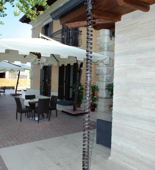 بنسيون Villa Tivoli