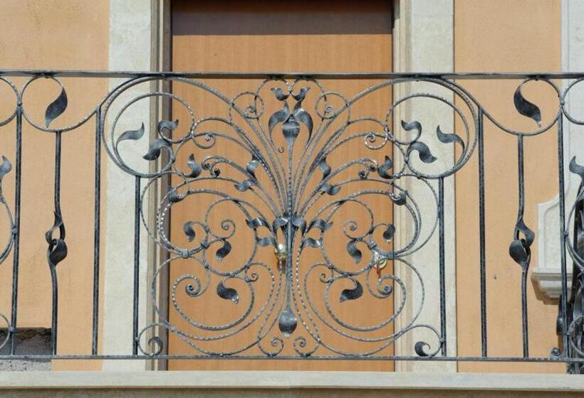 بنسيون Villa Tivoli