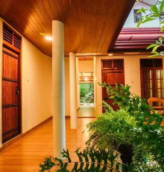 ペンション Evergreen Resort Udawalawe