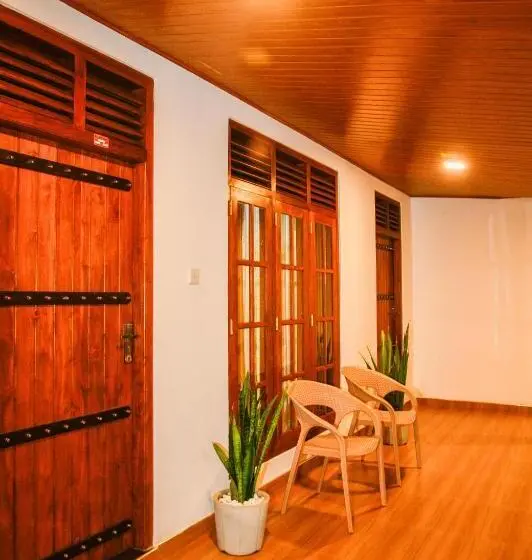 ペンション Evergreen Resort Udawalawe