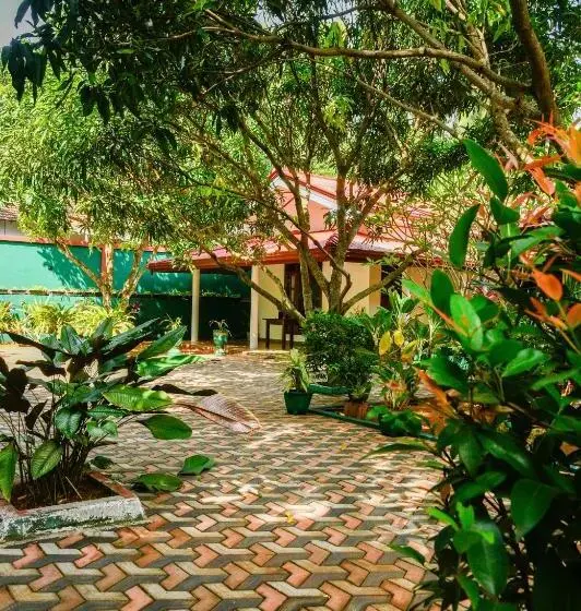 ペンション Evergreen Resort Udawalawe