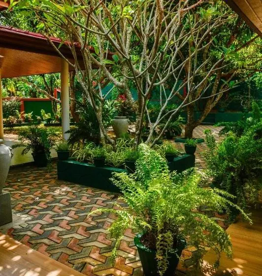 ペンション Evergreen Resort Udawalawe
