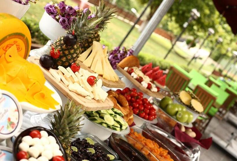 فندق Park Polonezkoy