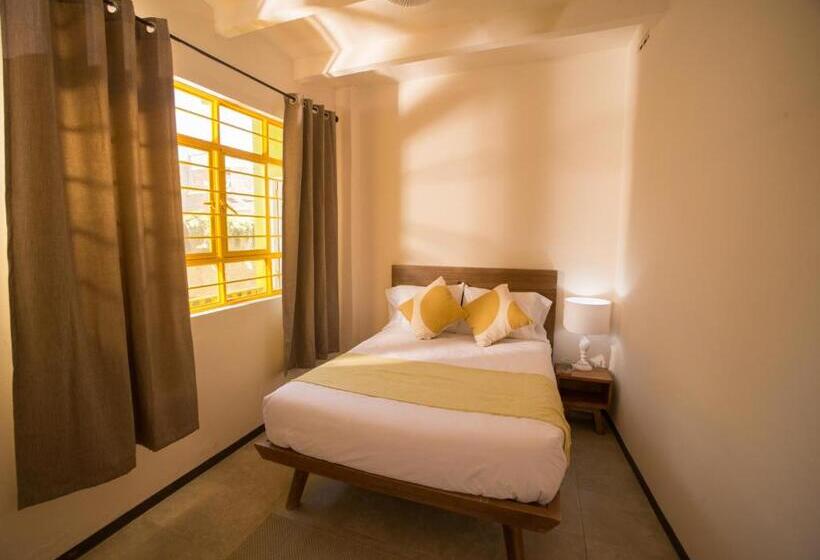 پانسیون Cactus