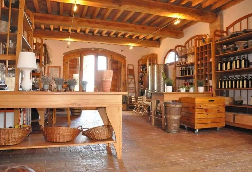 Hotelli Podere Le Mezzelune