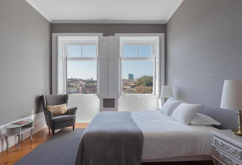 پانسیون Guestready Innvict Building