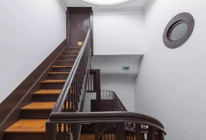 پانسیون Guestready   Innvict Building