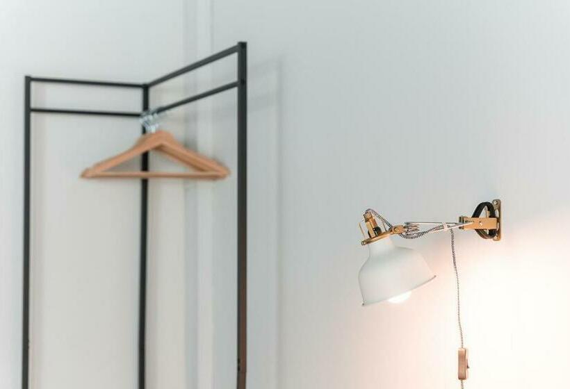 پانسیون Guestready Innvict Building