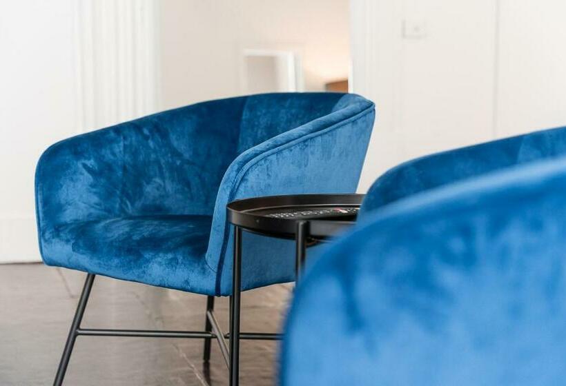 پانسیون Guestready Innvict Building