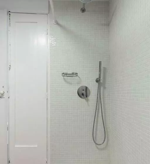 پانسیون Guestready   Innvict Building