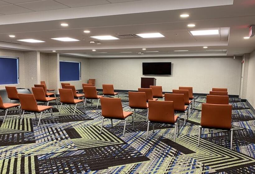בית מלון כפרי Holiday Inn Express & Suites Middletown, An Ihg
