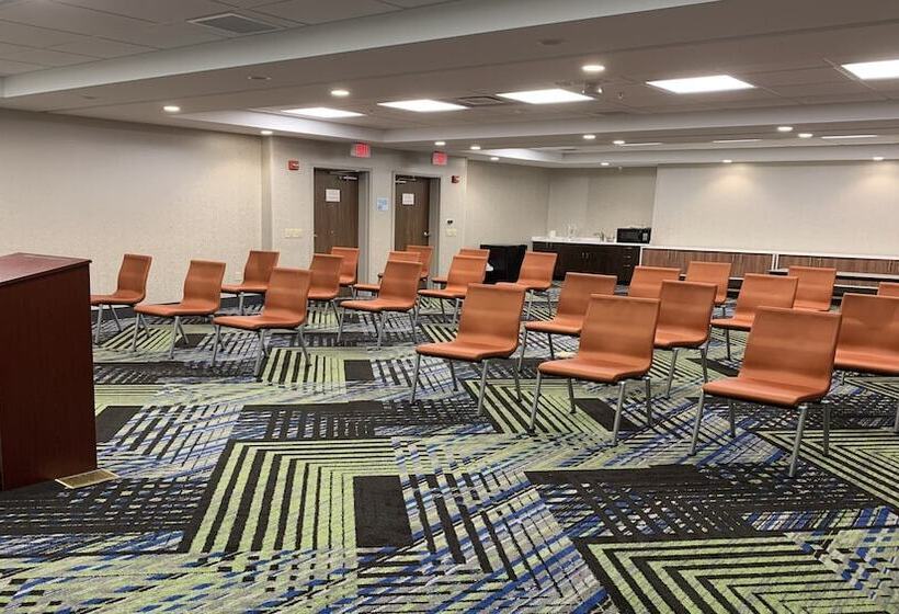 בית מלון כפרי Holiday Inn Express & Suites Middletown, An Ihg