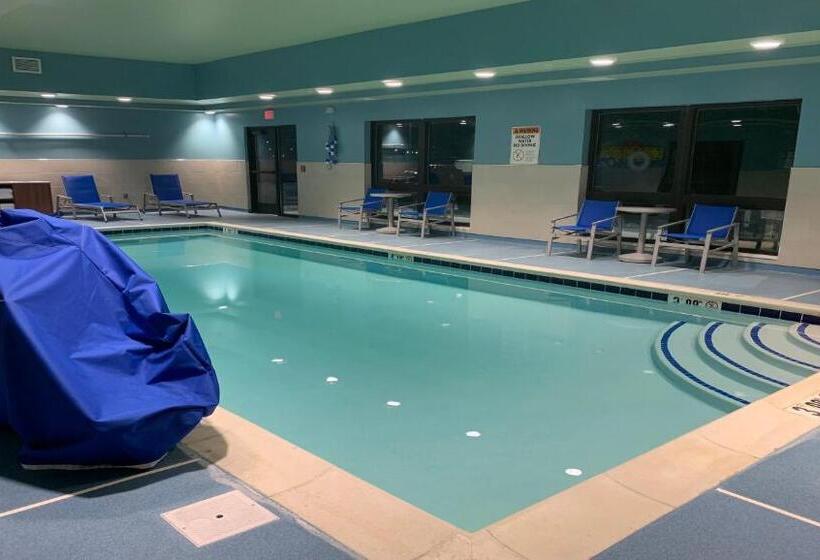 בית מלון כפרי Holiday Inn Express & Suites Middletown, An Ihg