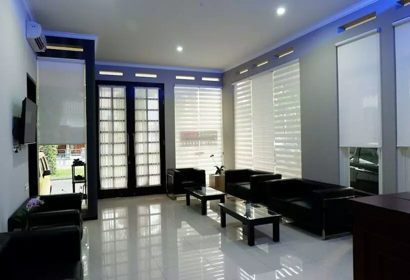 ホテル Oyo 493 Permata Jingga Aa 19 Boutique Syariah