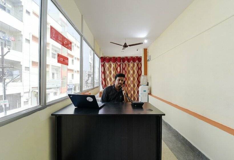 Отель Oyo 8147 Short Stay Homes