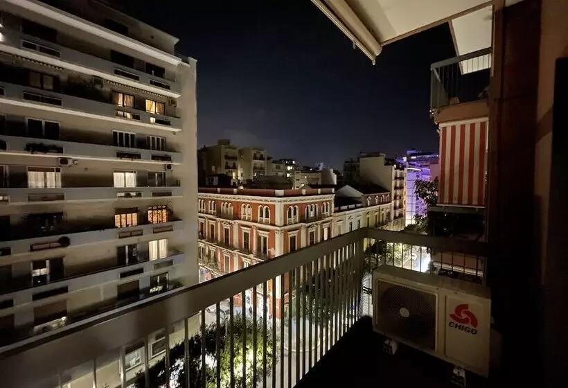 تختخواب و صبحانه Room 110 Bari  Guesthouse