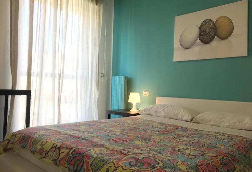 تختخواب و صبحانه Room 110 Bari  Guesthouse