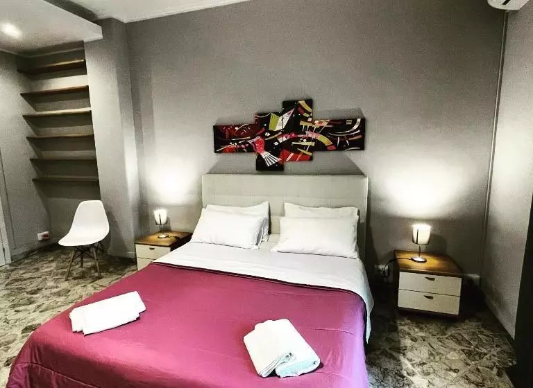 تختخواب و صبحانه Room 110 Bari  Guesthouse