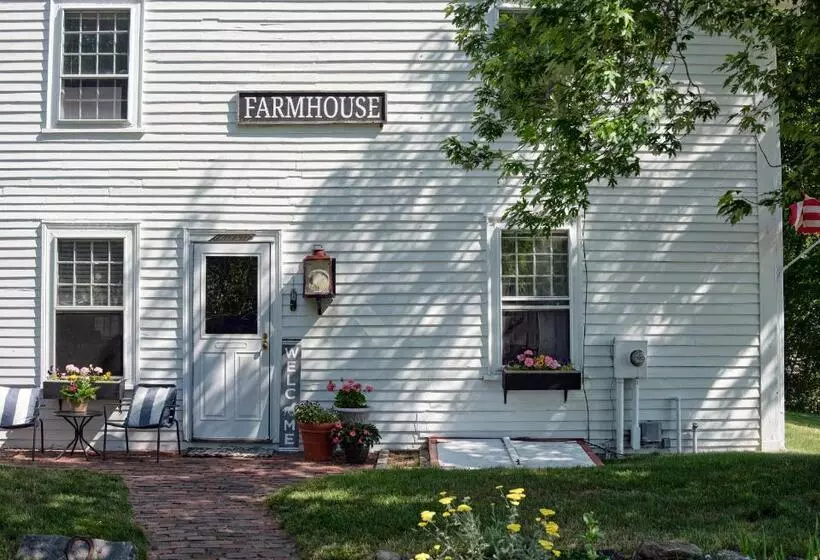 Cedar Hill Farm B & B