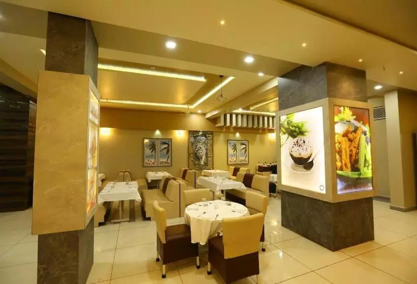 ホテル Landmark Continental Luxurious Business