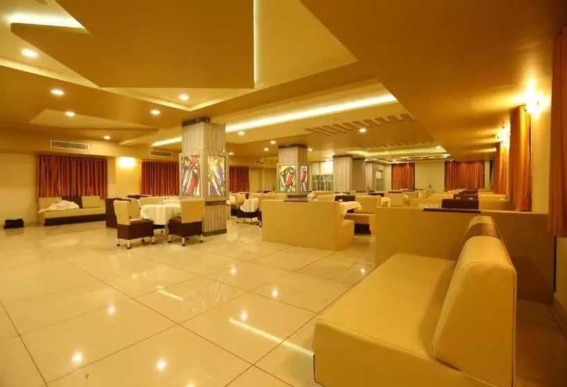 ホテル Landmark Continental Luxurious Business