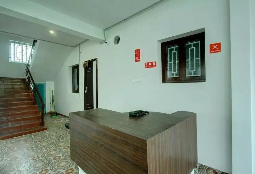 ホテル Oyo 24597 Dheeran Home Stay