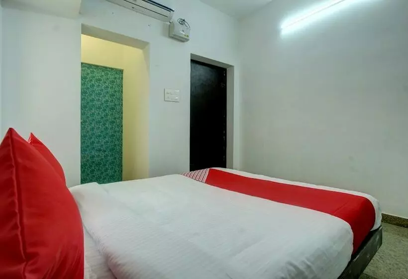 ホテル Oyo 24597 Dheeran Home Stay