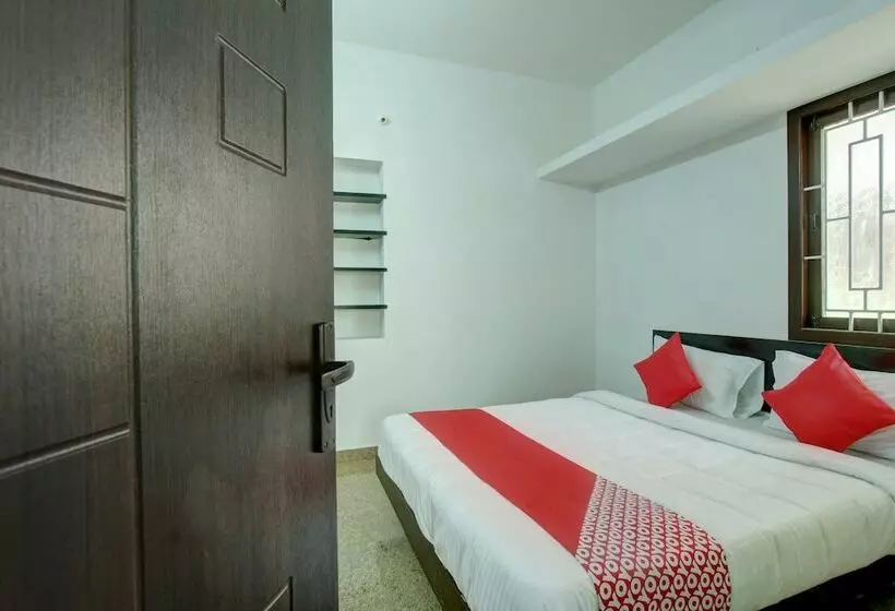 ホテル Oyo 24597 Dheeran Home Stay