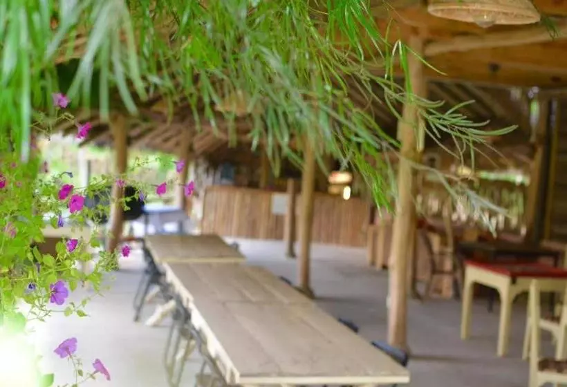 Hotelli Tea Garden Eco Villas
