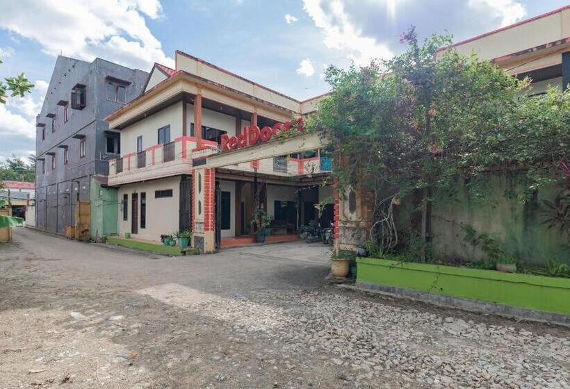 بنسيون Reddoorz Near Samarinda Square