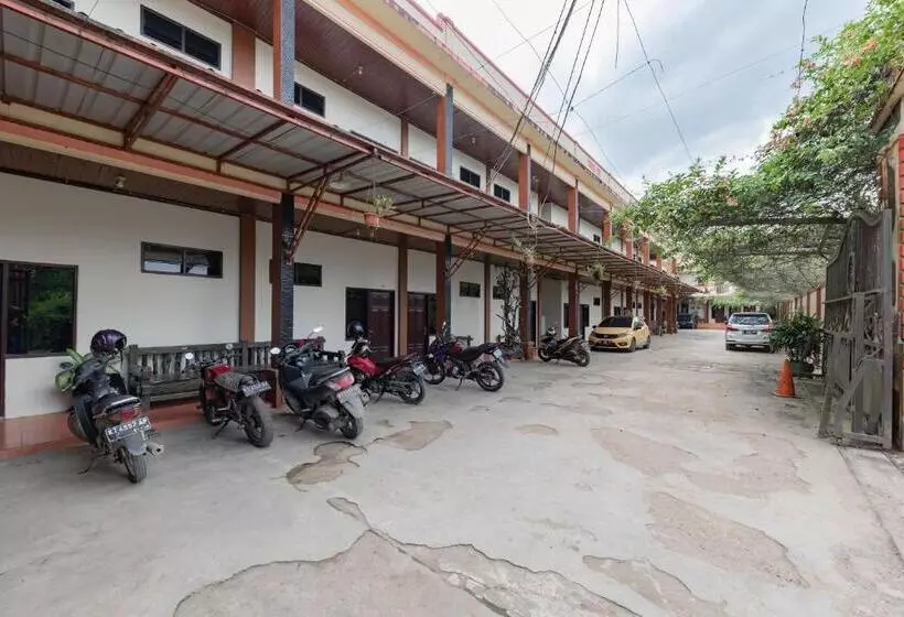 Majatalo Reddoorz Near Samarinda Square