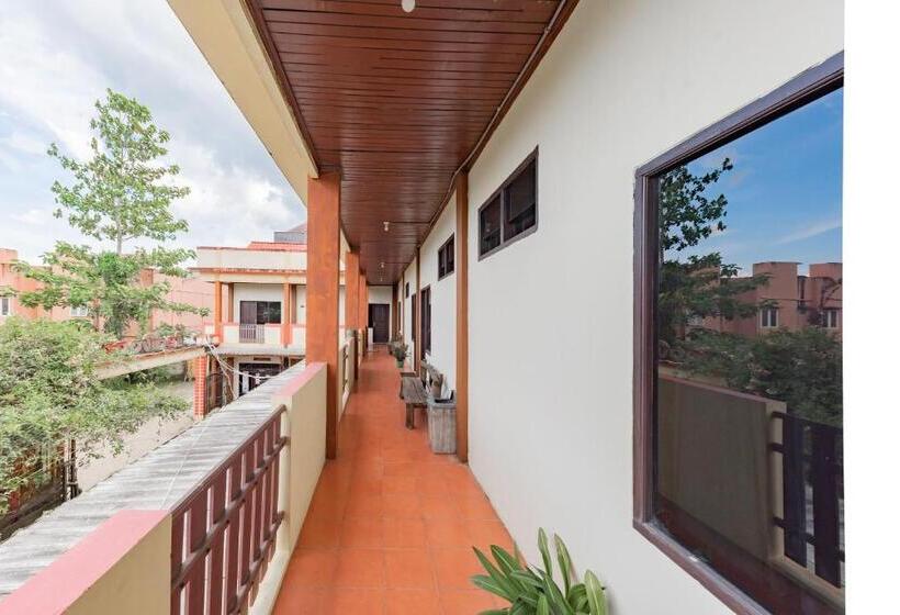 بنسيون Reddoorz Near Samarinda Square