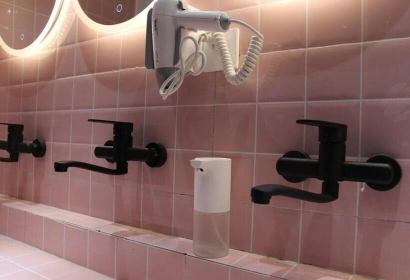 Hangzhou Infinity Youth Hostel