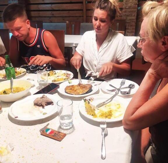 بنسيون Italian Guest