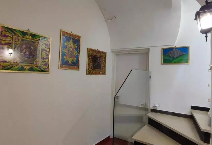 تختخواب و صبحانه Yhomisus