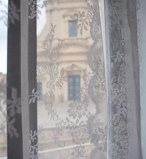 تختخواب و صبحانه Yhomisus