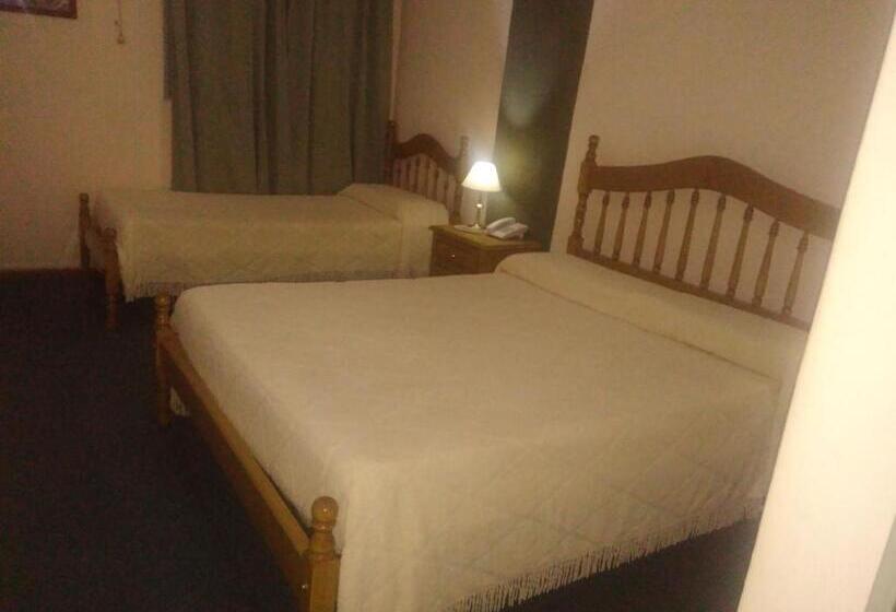 فندق Continental Cosquin