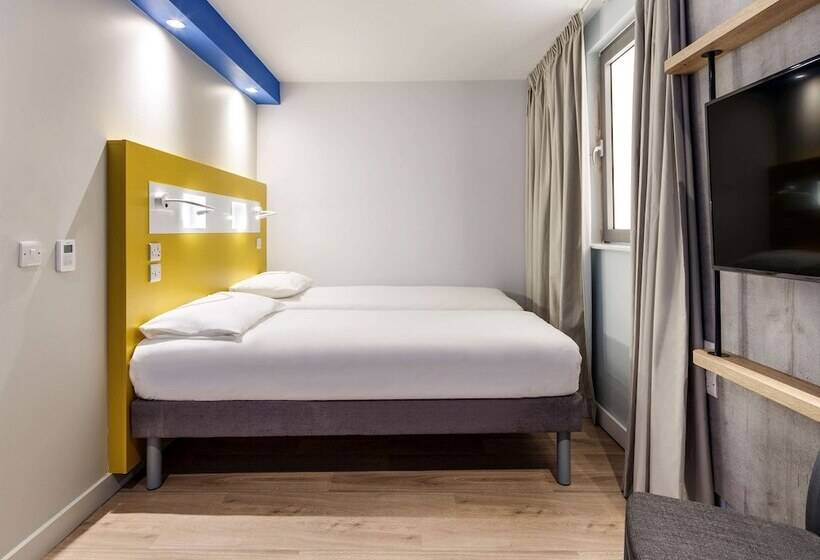 בית מלון כפרי Ibis Budget Swindon