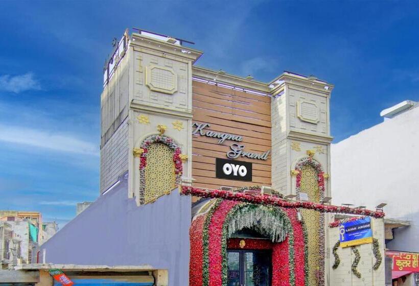 هتل Oyo 26766 Laxmi Abode