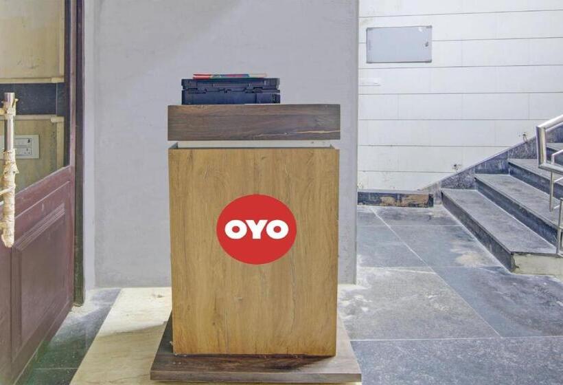 هتل Oyo 26766 Laxmi Abode