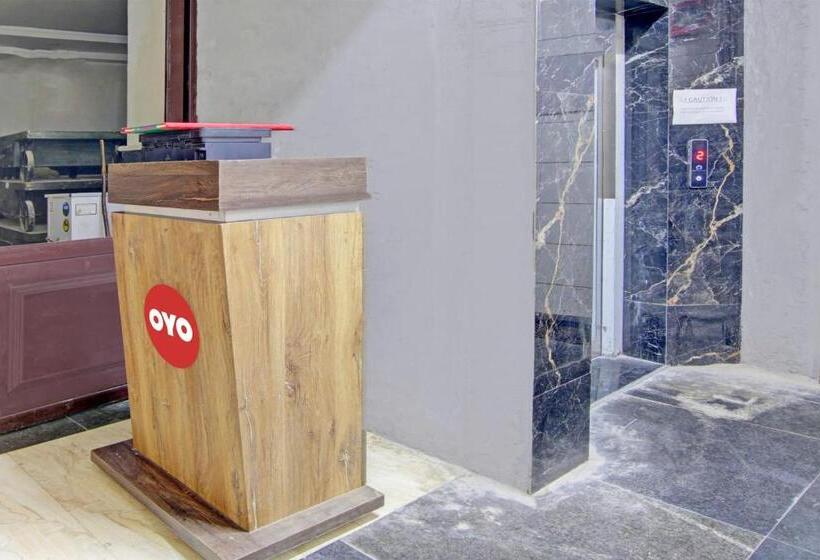 هتل Oyo 26766 Laxmi Abode
