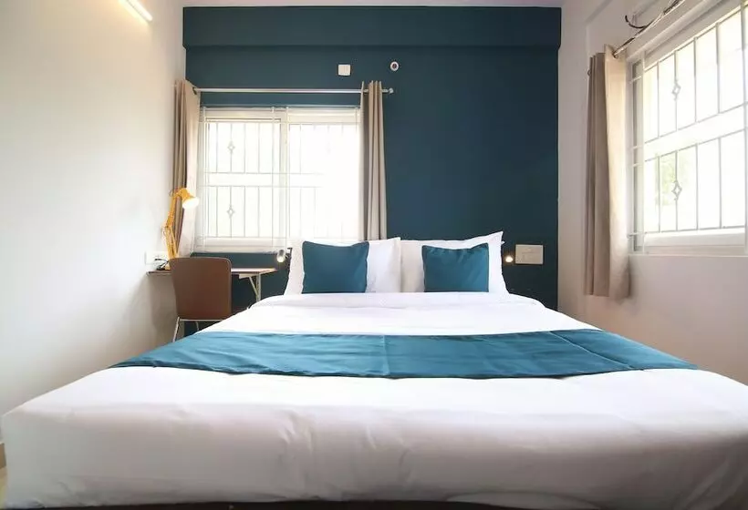 ホテル Silverkey Executive Stays 23042 Global Village Tech Park