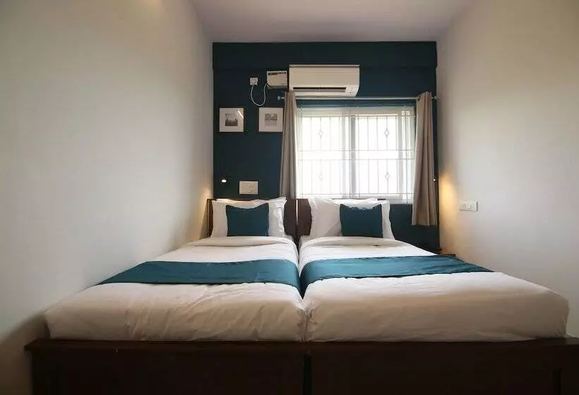 ホテル Silverkey Executive Stays 23042 Global Village Tech Park