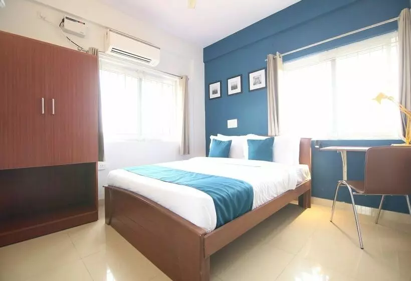 ホテル Silverkey Executive Stays 23042 Global Village Tech Park