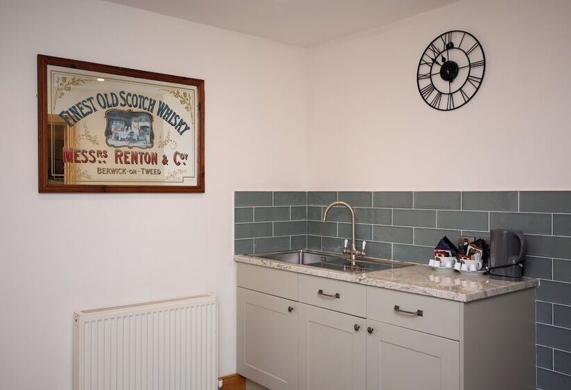 호텔 The Olde Ship Inn