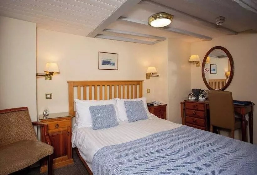 Hotelli The Olde Ship Inn