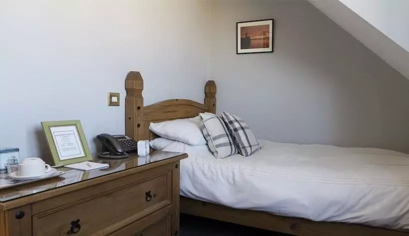 Hotelli The Olde Ship Inn