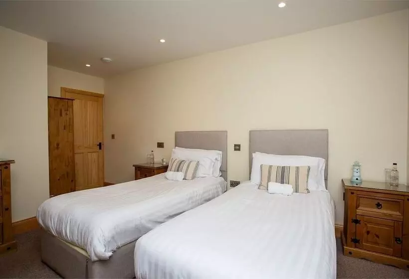 Hotelli The Olde Ship Inn