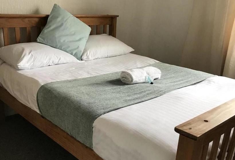 Pensiune Eastington House