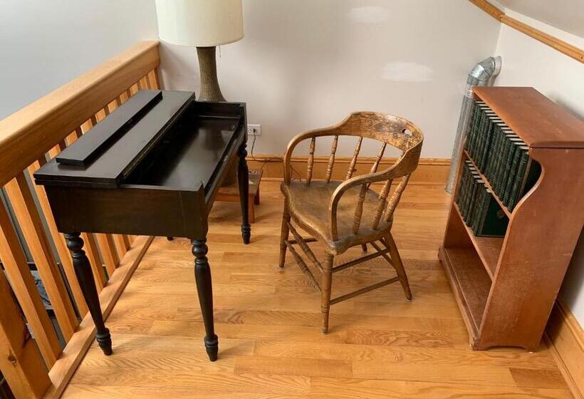 مبيت وإفطار Abe's Spring Street Guest House